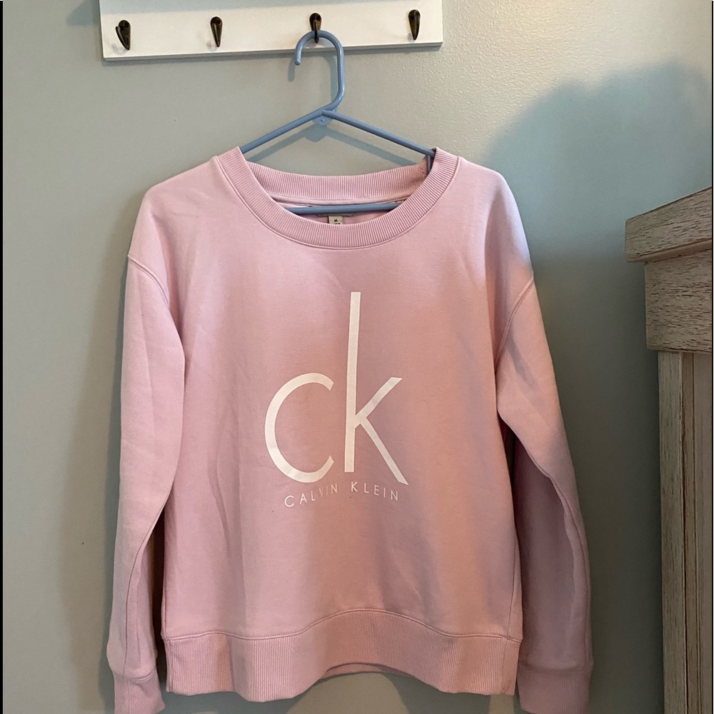 Cute Lavender Calvin Klein Crewneck!